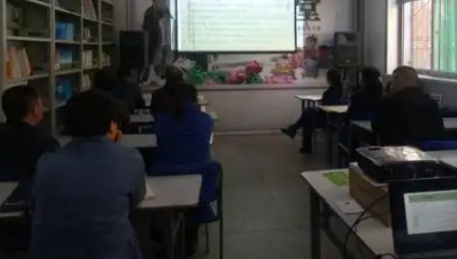 鄭州偉凡心理咨詢 專注青少年成長，護航心理健康的教育咨詢服務專家